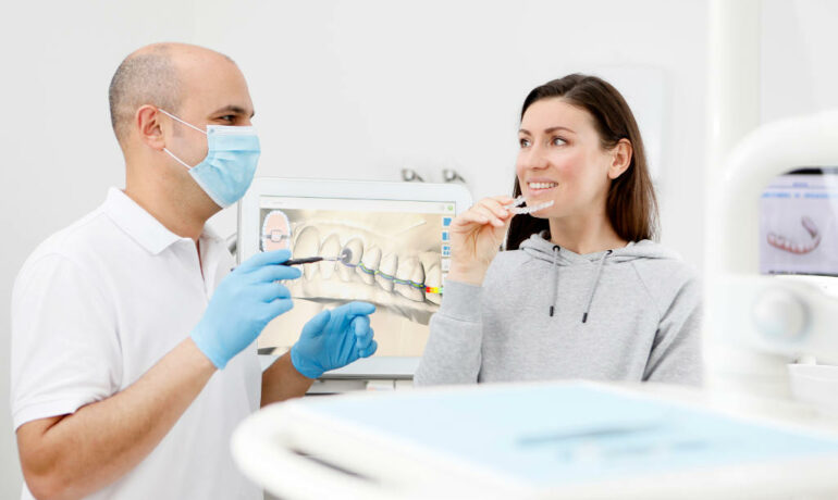 Unsichtbare Zahnspange Aligner Hürth