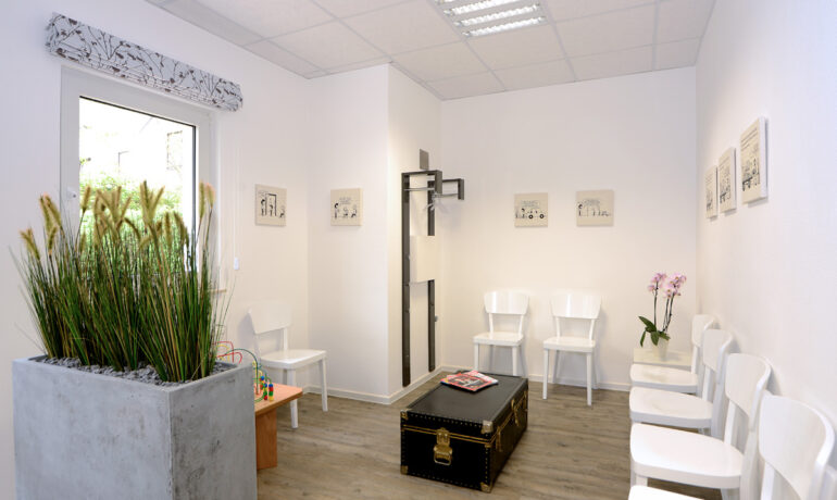 Wartezimmer Georgi M.Sc. Kieferorthopädie Hürth