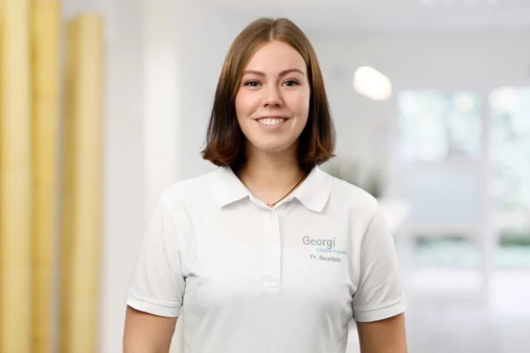 Team Georgi M.Sc. Kieferorthopädie Hürth Mitarbeiterin